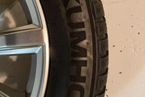 n.4 pneumatici invernali R17 (NO CERCHI)