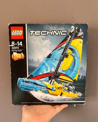 LEGO Technic Racing Yacht