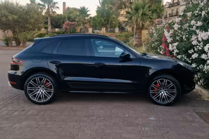 Porche Macan Turbo  