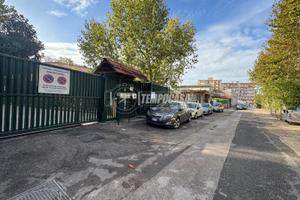 Appartamento a Napoli Via Diocleziano 4 locali