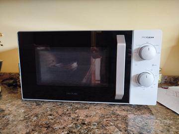 Microonde con grill Cecotec pro clean 2010
