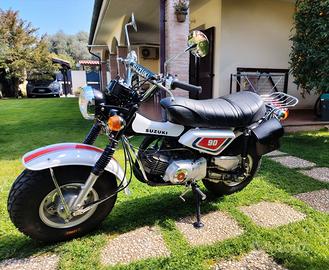 Suzuki rv90 del 1979 iscritta asi