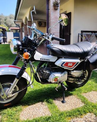 Suzuki rv90 del 1979 iscritta asi