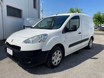 Peugeot Partner 1.6 HDi , 3 POSTI, POCHI KM, CON G