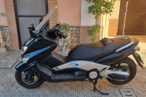Yamaha T-Max 500