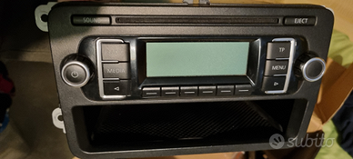 Autoradio Golf 5 E 6 Serie Volkswagen usata poco