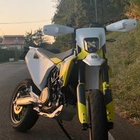 Husqvarna 701 Supermoto 2021 fake depo