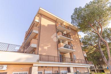 3 LOCALI A ROMA