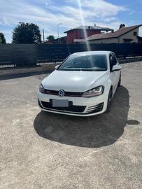 Golf 7 GTI 2.0 235cv
