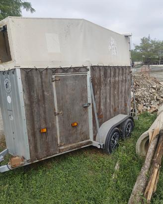 trailer 2 posti