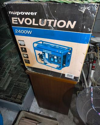 Generatore 2400W come NUOVO 