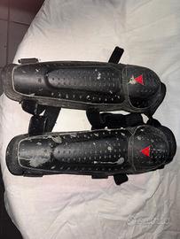 Protezioni ginocchia tibie x moto mtb dainese ecc