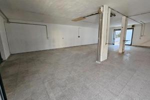 Grottaglie locale commerciale via Meda