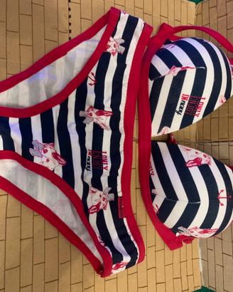 Reggiseno piu’ slip Navigare