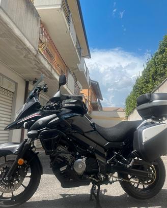 SUZUKI V STROM 650 NERA 