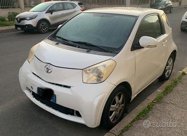 Toyota Iq