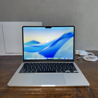 Apple MacBook Air Starlight (Galassia) 13,6''  256
