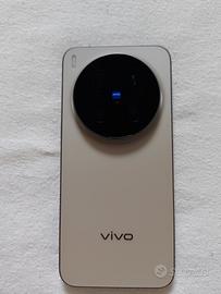 Vivo x300 pro versione Italia