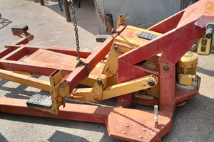 Sollevatore per auto