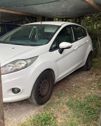 Ford Fiesta benz/gpl 2010