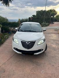 Lancia Ypsilon GPL versione Elle