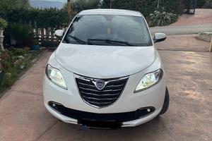 Lancia Ypsilon GPL versione Elle
