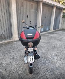 Aprilia Scarabeo 50 2t  2012