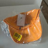 Cappello jordan giallo canarino