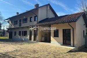 Soluzione indipendente immersa nel verde. Libera s