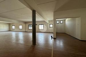 NEGOZIO A VILLA DI SERIO