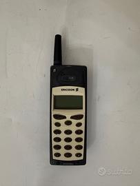 Cellulare vintage Ericsson A1018s