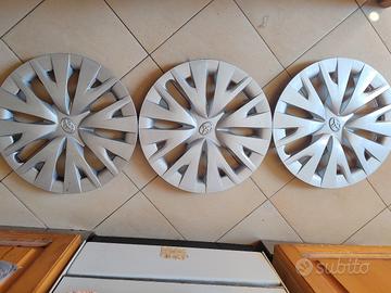3 Borchie ruota TOYOTA originali 15" come nuove
