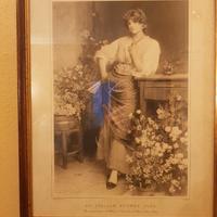 Stampa ragazza con i fiori