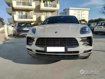 Porsche macan ricambi anno 2019/20