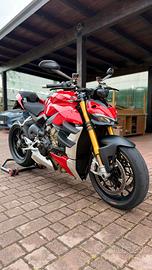 Ducati Streetfighter V4s