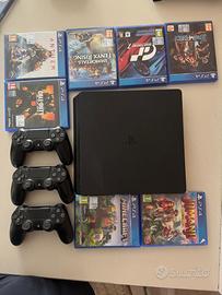 Ps4 con controller e giochi