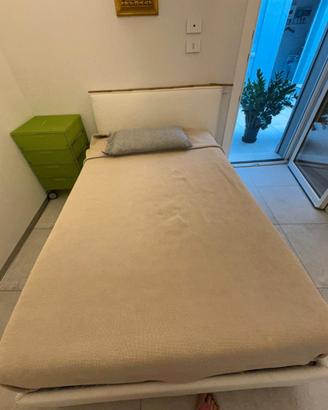 Letto 1 piazza e mezza con contenitore 