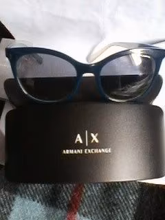 3 Occhiali firmati: Eyeworks USA, Armani, Vogue