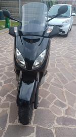 Scooter Yamaha X-Max 250