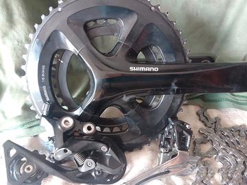 gruppo completo Shimano 105 disco
