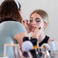 Make-up e trattamenti viso su appuntamento