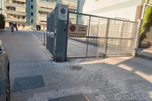 Box sito in Taranto in via Plateja