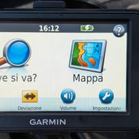 Navigatore Garmin Nuvi 40 con supporto a ventosa