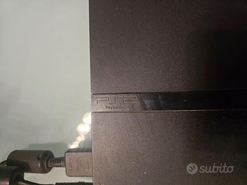 Play station 2 con joystik e cavi di fabbrica