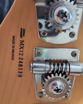 Basso Fender Jazz Bass made in Mexico come nuovo