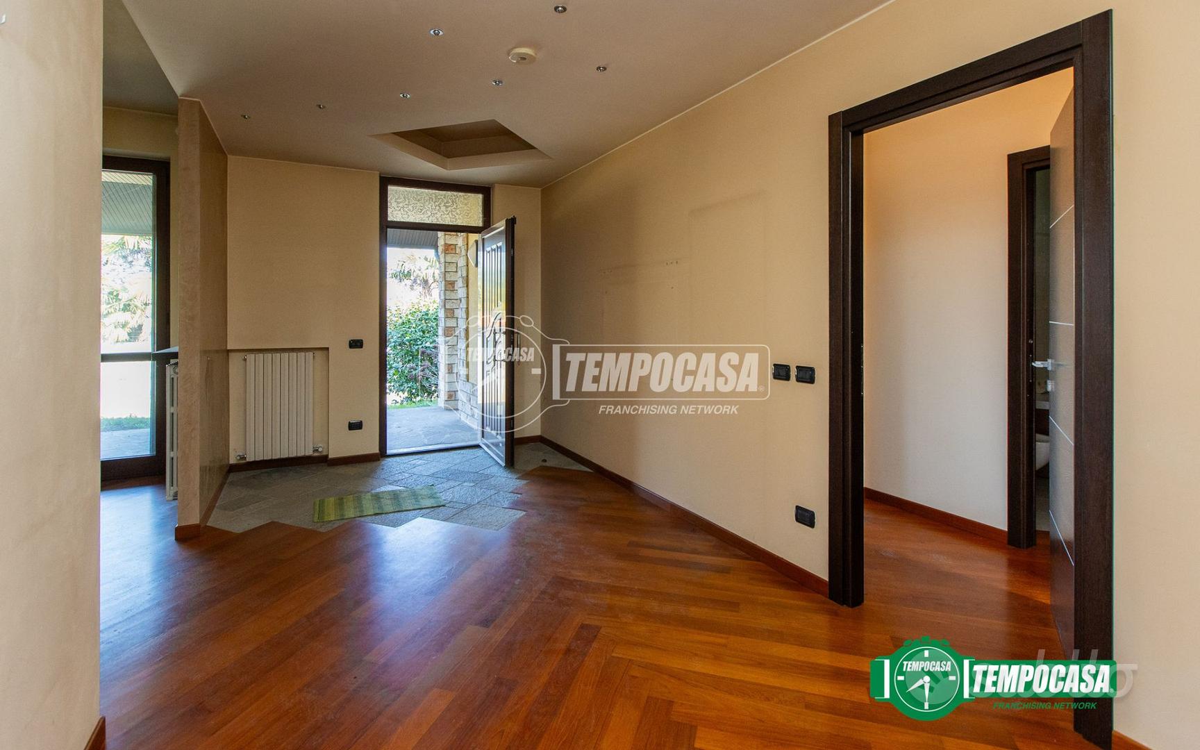 VILLA INDIPENDENTE A MAGNAGO - Altro