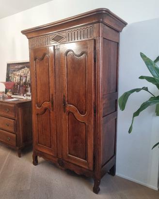 armadio in legno