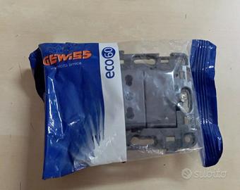 GEWISS GW34156 Deviatore con presa italiana
