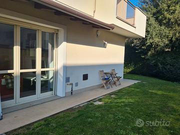 Recente Appartamento con giardino e box