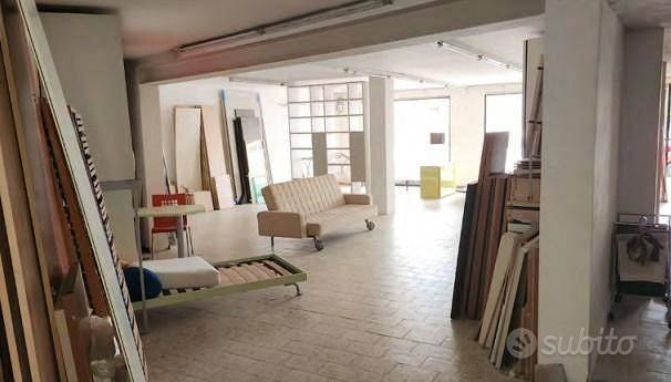 Immobile in asta di 476 m² con 3 locali a Vicenza - Altro